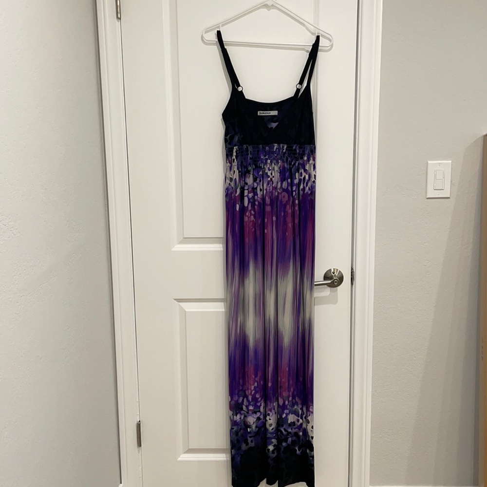 Women’s maxi dress.  Size medium